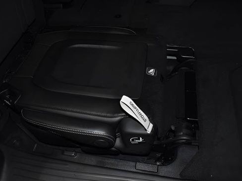 New 2026 Chrysler Pacifica Select AWD/4WD image 37