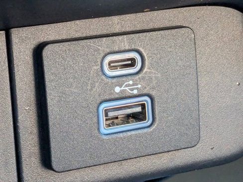 Used 2022 Ford Maverick Lariat w/ Equipment Group 500A Standard AWD/4WD image 22