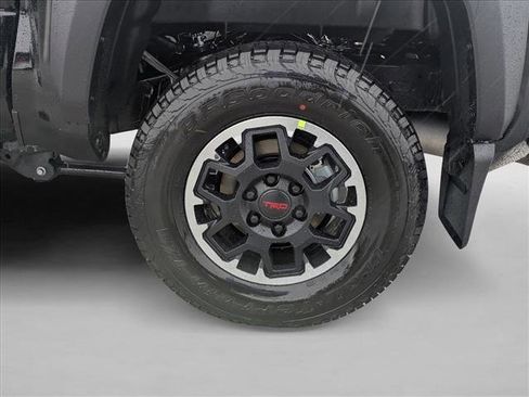 New 2025 Toyota Tacoma TRD Off-Road image 17