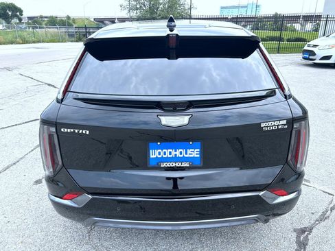 Used 2026 Cadillac Optiq Sport 2 w/ LPO, Floor Liner Package AWD/4WD image 13