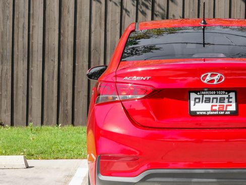 Used 2020 Hyundai Accent SE image 50