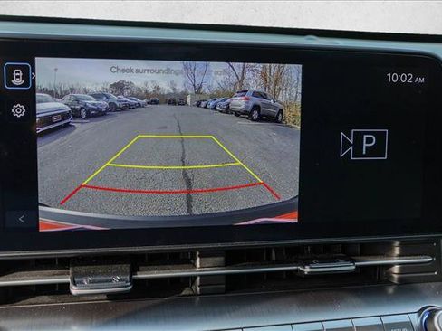 Certified 2025 Hyundai Kona SEL image 18