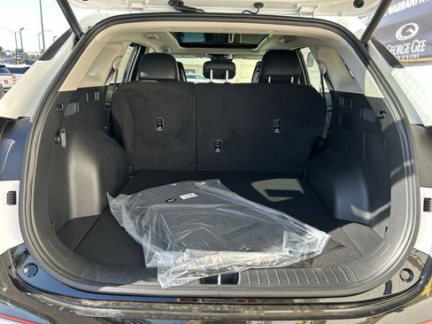 New 2026 Kia Sportage SX AWD/4WD image 13