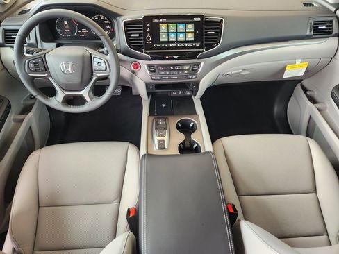 New 2026 Honda Ridgeline RTL image 18