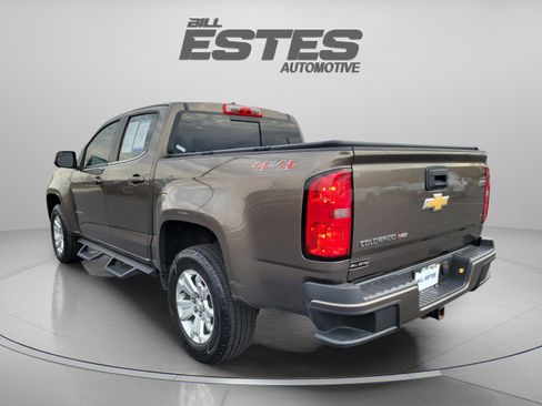 Used 2017 Chevrolet Colorado LT w/ LT Convenience Package image 2