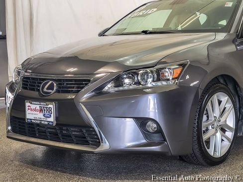 Used 2016 Lexus CT 200h w/ Navigation Package FWD image 3