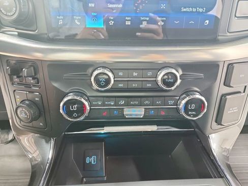 Used 2021 Ford F150 Lariat image 31