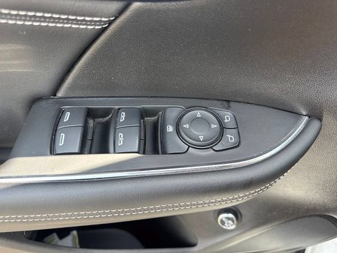 Used 2023 Buick Envision Preferred FWD image 17