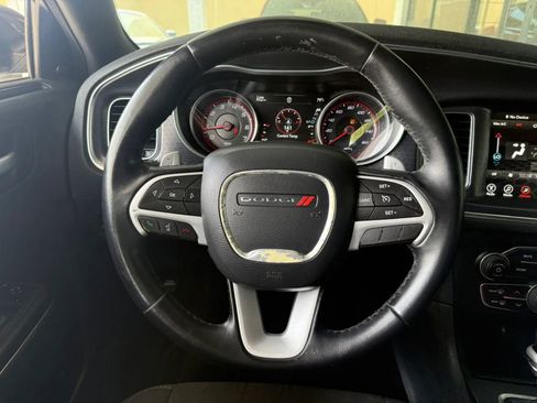 Used 2017 Dodge Charger R/T RWD image 30