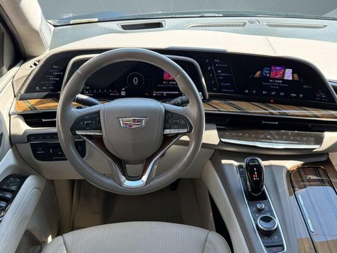 Certified 2022 Cadillac Escalade Sport Platinum w/ Heavy-Duty Trailer Package AWD/4WD image 28