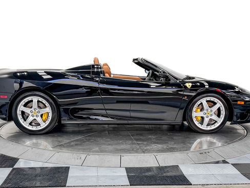 Used 2004 Ferrari 360 Spider RWD image 28