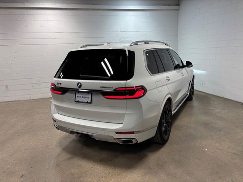 Used 2023 BMW X7 xDrive40i image 7
