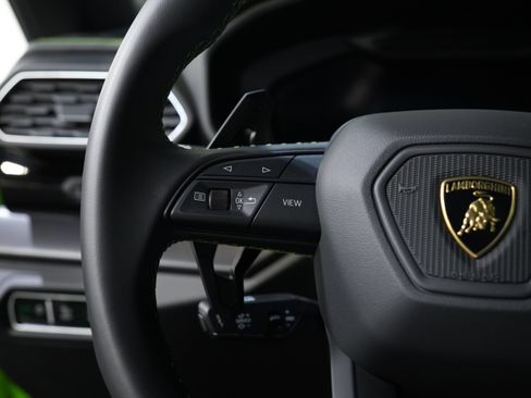 Used 2024 Lamborghini Urus S AWD/4WD image 42