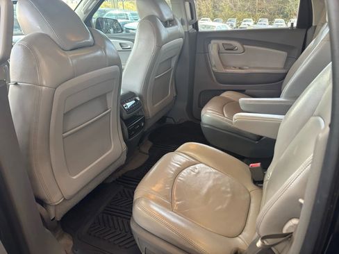 Used 2012 Chevrolet Traverse LT image 20