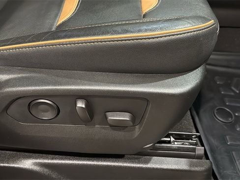 Used 2021 GMC Yukon AT4 w/ AT4 Premium Plus Package image 13