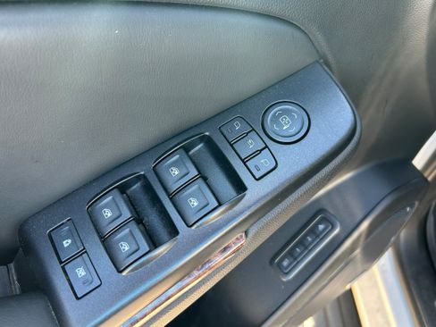 Used 2016 Chevrolet Tahoe LTZ RWD image 13