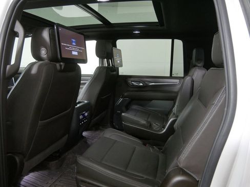 Used 2023 GMC Yukon XL Denali w/ Denali Reserve Package AWD/4WD image 20