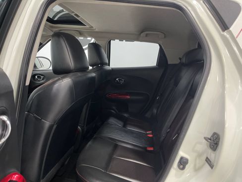 Used 2011 Nissan Juke SL AWD/4WD image 30