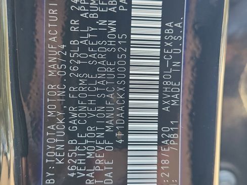 Used 2025 Toyota Camry SE image 31