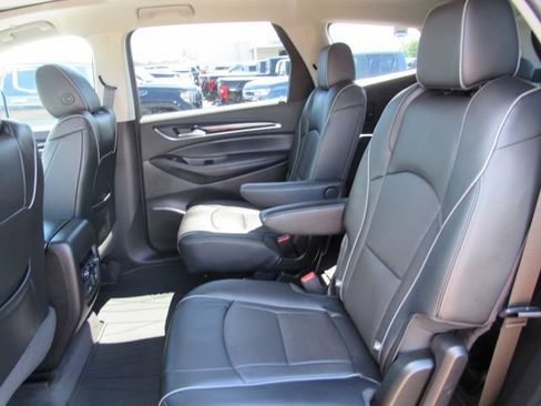 Used 2019 Buick Enclave Avenir w/ Avenir Technology Package AWD/4WD image 29