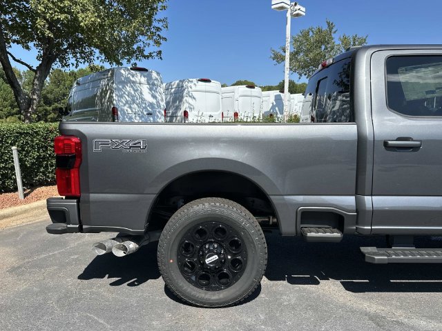 New 2026 Ford F250 Lariat w/ Black Appearance Package AWD/4WD image 11
