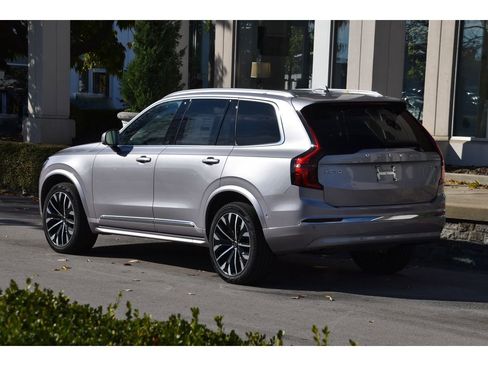 Certified 2026 Volvo XC90 B5 Plus w/ Protection Package Premier image 6