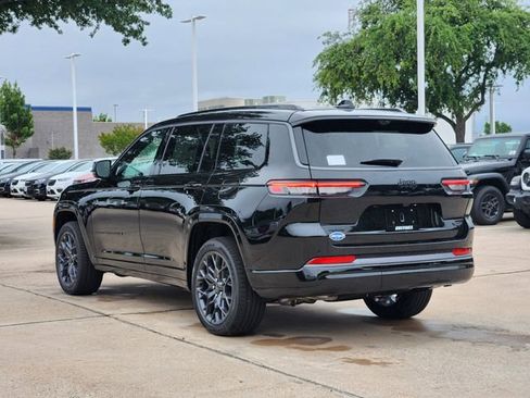 New 2026 Jeep Grand Cherokee L Summit AWD/4WD image 4