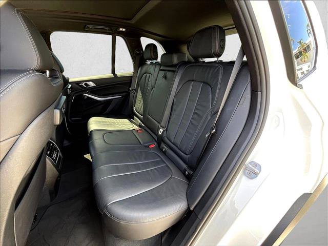 Used 2020 BMW X5 sDrive40i w/ Premium Package RWD image 24