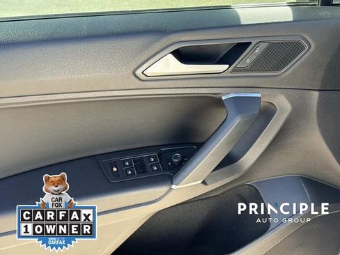 Used 2020 Volkswagen Tiguan SE R-Line image 12