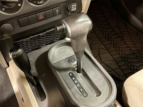 Used 2010 Jeep Wrangler Sport image 14