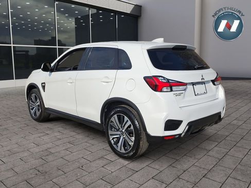 Used 2021 Mitsubishi Outlander Sport ES image 3