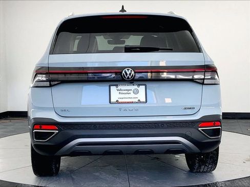 New 2026 Volkswagen Taos SEL AWD/4WD image 14