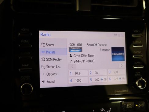 Used 2022 Toyota Prius LE image 27