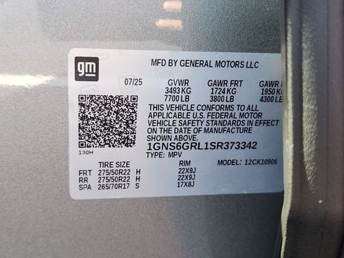 Used 2025 Chevrolet Suburban High Country image 13