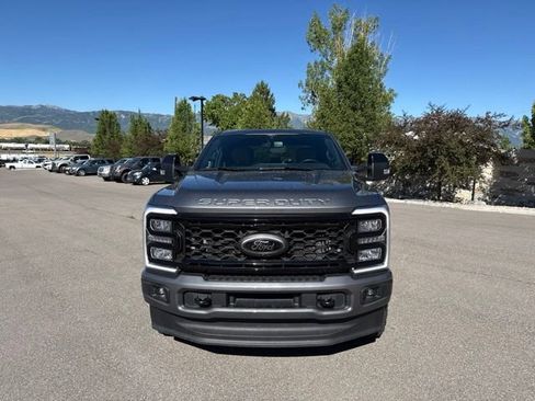 Used 2025 Ford F350 Lariat w/ Black Appearance Package AWD/4WD image 18