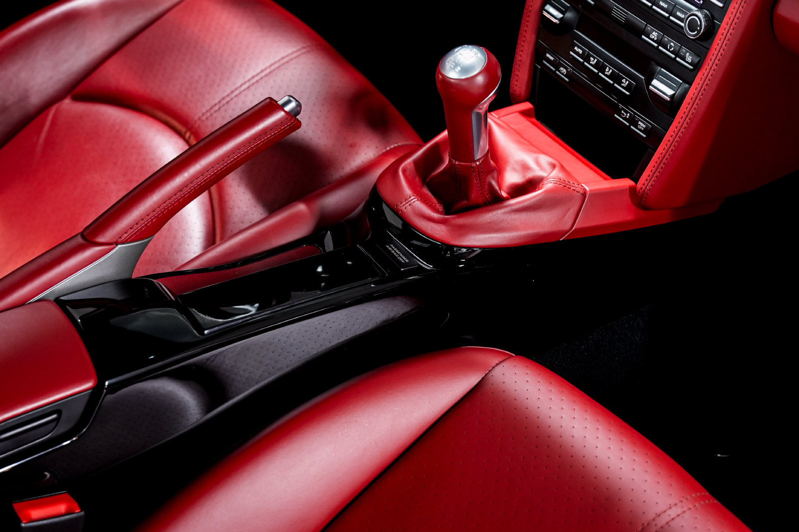 Used 2011 Porsche Cayman S RWD image 25