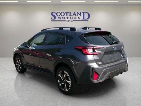 Used 2024 Subaru Crosstrek 2.0i Premium w/ Crosstrek Mirror Package AWD/4WD image 8