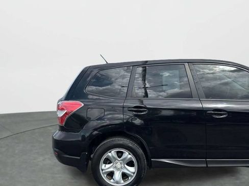 Used 2015 Subaru Forester 2.5i AWD/4WD image 5