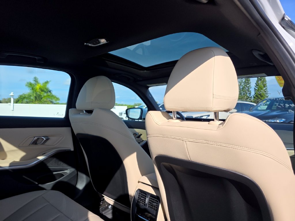 Certified 2024 BMW 330i Sedan w/ Convenience Package RWD image 26