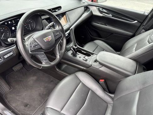 Used 2023 Cadillac XT5 Premium Luxury w/ Technology Package AWD/4WD image 12