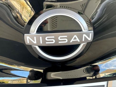 Used 2024 Nissan Leaf SV Plus image 29