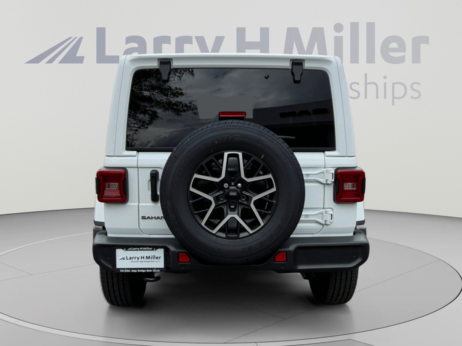 New 2027 Jeep Wrangler Unlimited Sahara AWD/4WD image 4