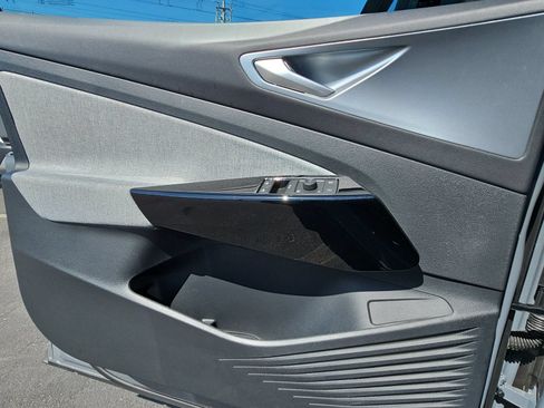 Certified 2024 Volkswagen ID.4 2WD image 26