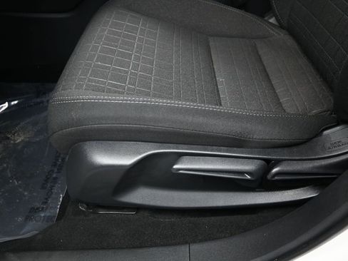 Used 2025 Honda HR-V LX image 13