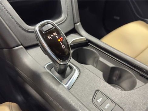 Used 2019 Cadillac XT5 Platinum image 34