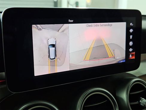 Used 2022 Mercedes-Benz GLC 300 4MATIC image 31