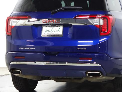 Used 2023 GMC Acadia Denali w/ Denali Technology Package AWD/4WD image 10