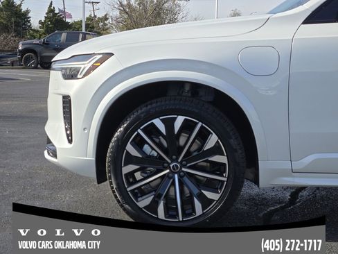 New 2026 Volvo XC90 T8 Ultra w/ Protection Package Premier image 6