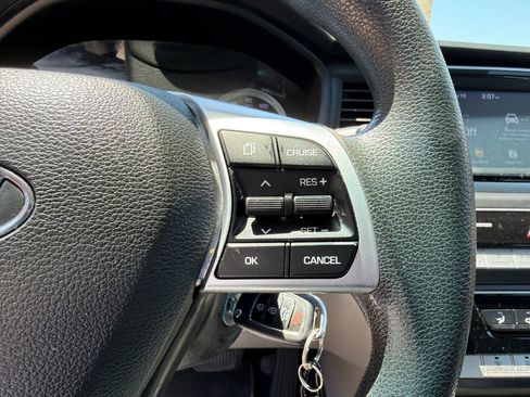 Used 2019 Hyundai Sonata SE w/ Cargo Package FWD image 23