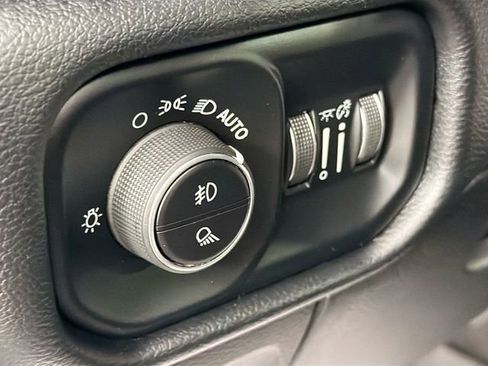 Used 2019 RAM 1500 Sport w/ Level 2 Equipment Group image 10